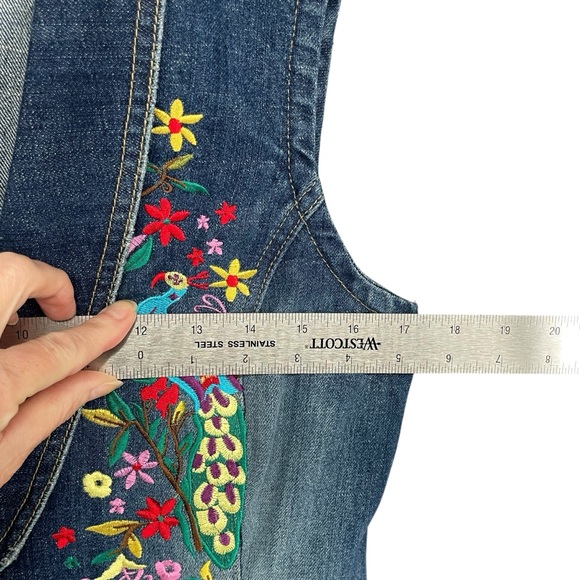 Baccini Denim Peacock Embroidered Vest Floral Hippie Bohemian Gypsy - Picture 5 of 6